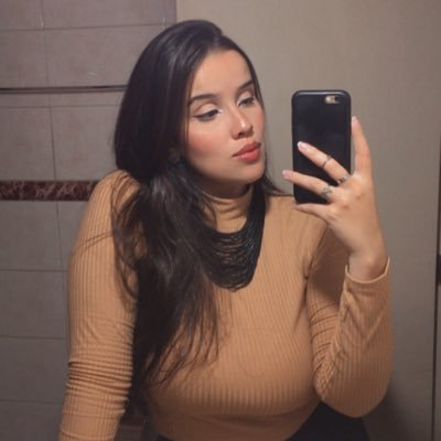 maricoelhosa's profile picture. Fluminense | livros | Taylor Swift | psicologia