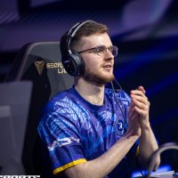 bloomy (@bloomyfn) 's Twitter Profile Photo bloomy (@bloomyfn) 's Twitter Profile Photo