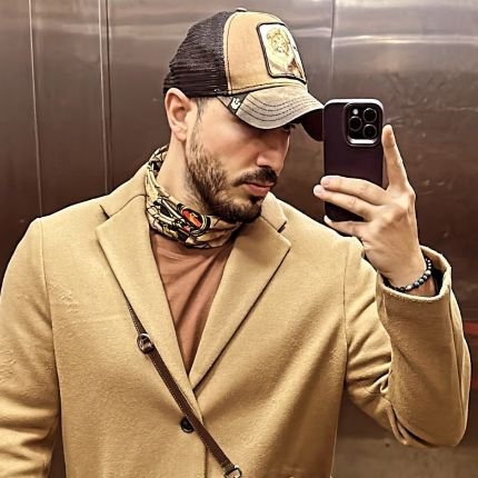 Bardiamsa's profile picture. عرضی نیست.