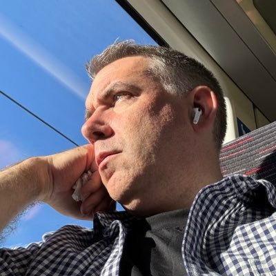 Headteacher at the amazing @woodbrhigh | ASCL Council Member | MFL Teacher | Life chances of yp and social justice | He / Him | Views mine. 🏳️🌈🏳️⚧️