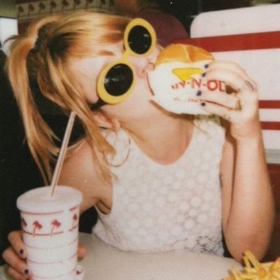 s2al9's profile picture. 지금네번째계정이에요너무힘들다
