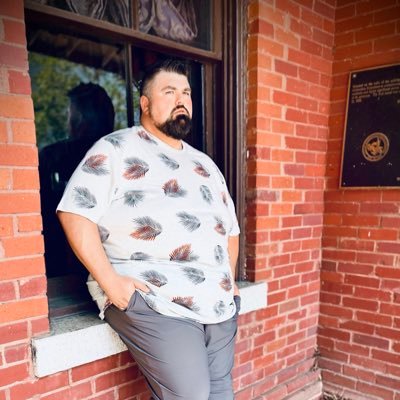 Down 196lbs ⬇️ | Fighting T1D, obesity & AuDHD | Big & Tall Menswear & grooming | Body positivity | Husband
