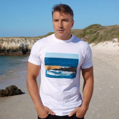 astraler's profile picture. 