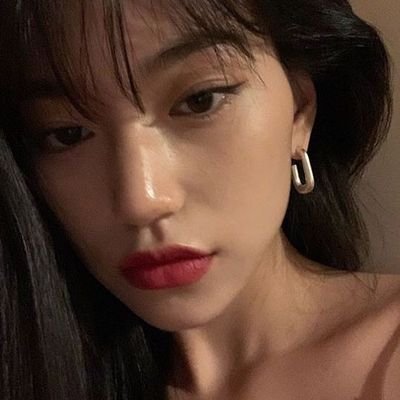 yyapctu's profile picture. prettiest and white