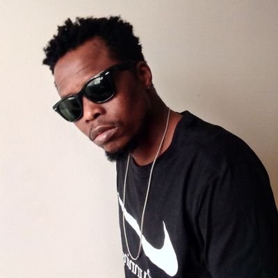Soul, world-beats, african-sounds & Afrobeat Artist/producer... Accountant!