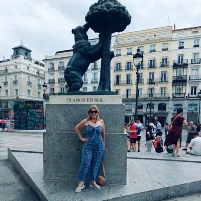 Con quien discuto lo elijo yo! Ni zurda, ni de derecha. PENSANTE Y ANALITICA. Amiga de la verdad y contra la corrupción. Odiante de los sin dignidad.