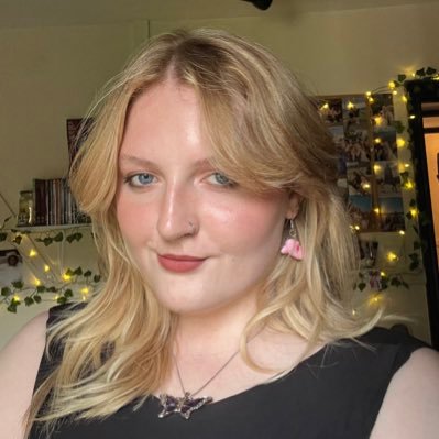 onIyheart's profile picture. she/they ミ☆