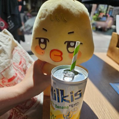 Personal account | gamer account: @MochiBunGames