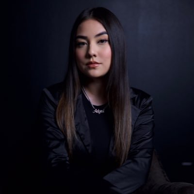 Content creator with over 18+ years of experience. I also connect creators with brands to bring campaigns to life. Let’s work! xlivelaughbeautyx@live.com 💌