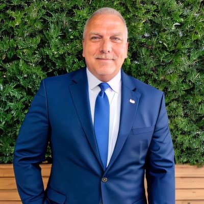 Constitutional Libertarian, USAF Vet, Former Paramedic