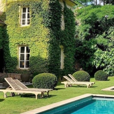 LC21642507's profile picture. Ai