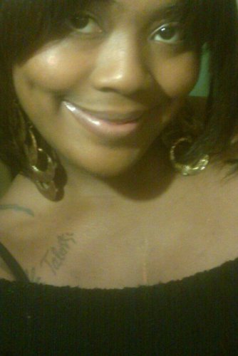 living for me and fam dnt hve friends most ppl fake n Mah gotti voice all I c is $$$ ima keep it 300 dnt lke sht so I kp A dis
