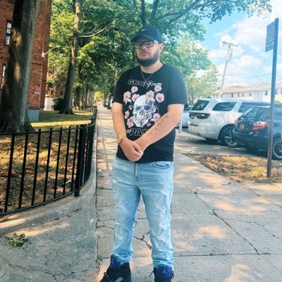 JohnVono's profile picture. 30 Years Young, ♓️ #NewYorkForever