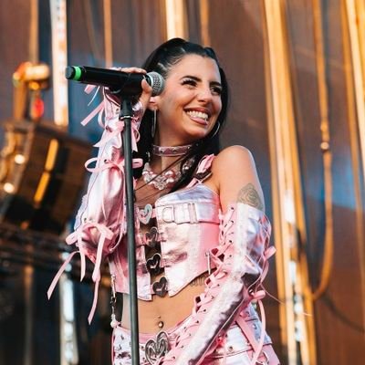 𝐓𝐞𝐧𝐞𝐫 𝐦𝐢𝐞𝐝𝐨 𝐞𝐬 𝐝𝐞 𝐯𝐚𝐥𝐢𝐞𝐧𝐭𝐞𝐬✨️ Malú🤟🏻🦋 ~ India Martínez💃 ~ Naiara🫶🏼