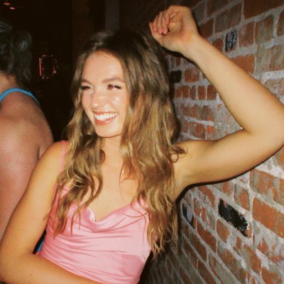 BrookeContra's profile picture. Recruiting @contra