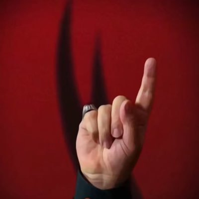 نصر الله آت ولا تحسبن الله غافلاً عم يعمل الظالمون انما يؤخرهم الى يوم تشخص فيه الابصار، تعليقاتي وافكاري تمثلني وحدي Phd candidate Int’l Law, & M2 Int’l BM