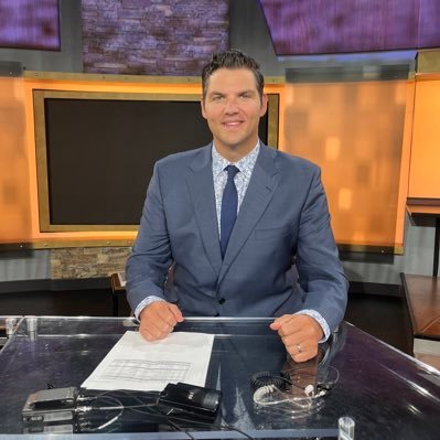 Morning Anchor on WICS News Chanel 20 & FOX Illinois, Voice of the Kick of Destiny, and Co Host of the @fbloungepod