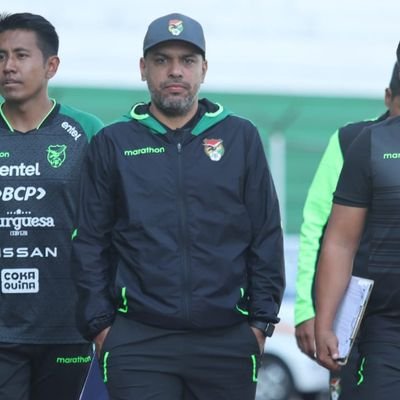 Asistente Técnico Selección de Bolivia. -
Entrenador de fútbol licencia PRO conmebol. -
Docente #UniversidadDelFútbolBolivia #Intcolade #Inef-Bo #CIEF