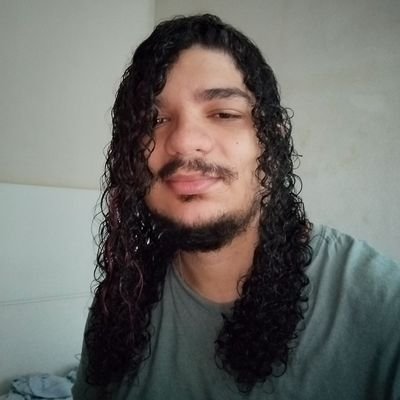 Baixista da Sodare e estudante pra sempre