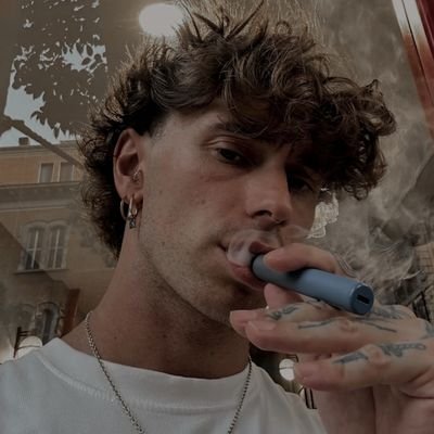 ⠀⠀⠀* ✧ 𓂃 𝐃𝐀𝐍𝐓𝐄 𝐃'𝐀𝐍𝐆𝐄𝐋𝐎 ⤿ ⦇ dɾug deɑleɾ ⦈⠀〝 Non ho tempo peɾ chiɑɾiɾe peɾché solo oɾɑ so cosɑ sei〞𓍢 #。 ▰ fan acc