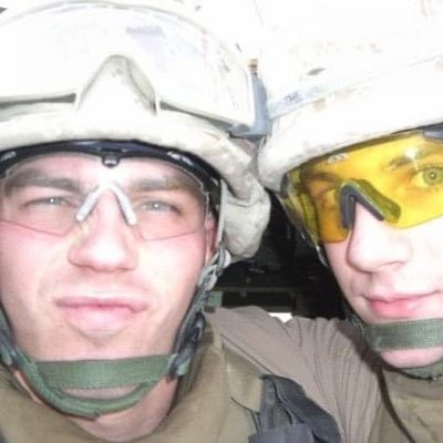 DahvidBolt's profile picture. Mostly political