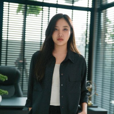 lisatotang's profile picture. 