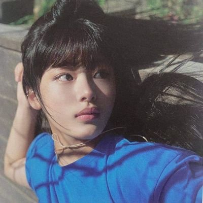 pinguins123's profile picture. pingüinos en el kpop bot diario