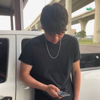 Tyleryaknow's profile picture. 