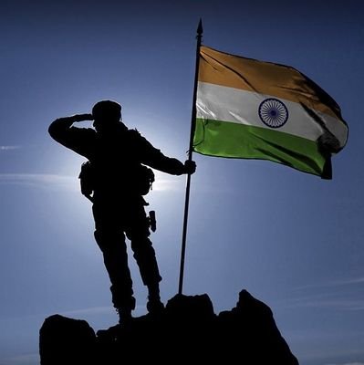 Abhigame33's profile picture. Enjoying life aur option kya hai.