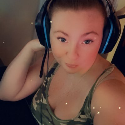 28 year old gamer just trying to get into streaming! come join my craziness