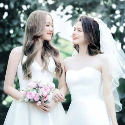 Duanpen16366991's profile picture. I will always stand behind FB to support and guard them to go further , I LOVE FreenBecky，Only Love FreenBecky ❤️