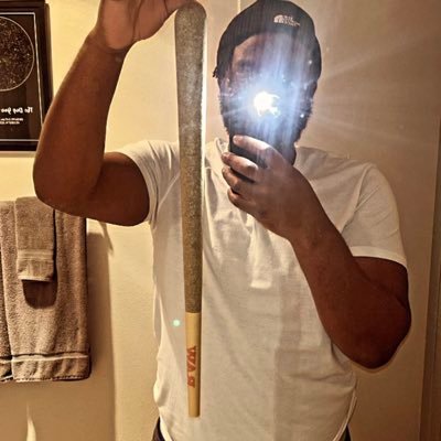 BrokeHaKnees's profile picture. TNS^ Pronounced Dead or iKillEmSoftly Gamer/Artist/Marksman