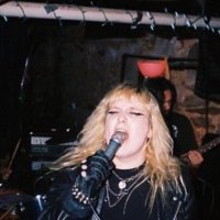 Laura E Birch (@birche43220) 's Twitter Profile