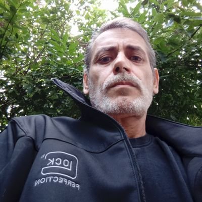 Jagdsaison eröffnet 😁Ich finde Martin S. interessant 😁🏹 💪🏻Der Heimat treu 🥰Wanderprediger und Seher🧐Rache wird eiskalt serviert🤭🧐 Satireaccount 🤣