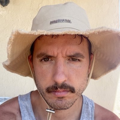 Mi abuela Pilar me decía que era un pulput🐙Twitter me hace sentirme superdotado. 🏳️🌈🏳️⚧️