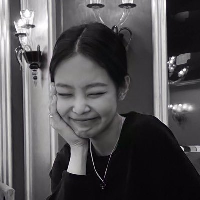 rubyjsmine's profile picture. 🧸
