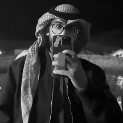 مهندس تخطيط وتطوير. مو قادر يخطط ويطور حياته.