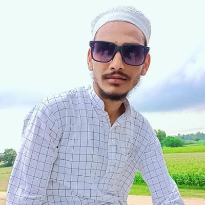 जंग तो ख़ुद ही एक मसअला है
जंग क्या मसअलों का हल देगी
साहिर.लुधियानवी