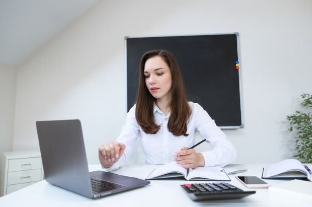 ¡Buscamos trabajadores a tiempo parcial! Horario flexible, paga diaria de 100€ a 400€. ¡Trabajo desde casa!🇪🇸👩🔧👨🔧
whatsapp:https://t.co/Pl3N6sQf3X