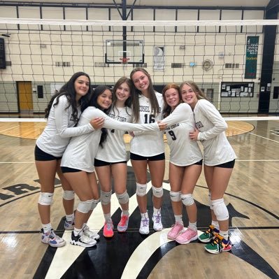 efhsvball's profile picture. Go Thunderbirds! ⚡️🦅🏐👏🏾