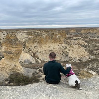 Husband | Father | Native Kansan | Nuclear Engineer | Wrestling coach | @KSUPhysics ‘20 | UNM MSME ‘24