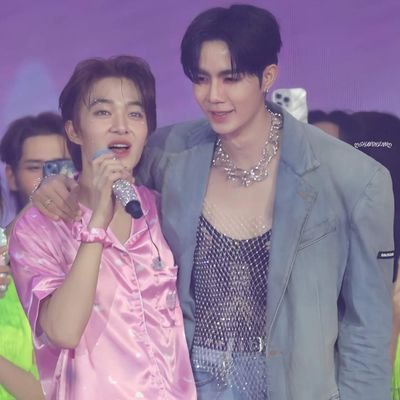 RinWillowy's profile picture. หมอกยามเช้าของฉัม Nuzee