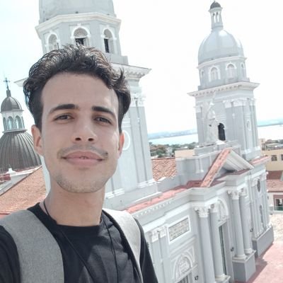 JorgeAmad99's profile picture. La frase más humilde que podría decir es: Sin Dios no soy nada, pero la más poderosa  es, con Él lo puedo todo