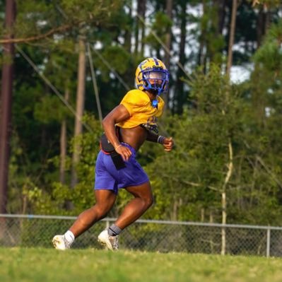 E.A. Laney (NC) | RB| c/o ‘25 | 3.8 GPA | NCAA ID# 2409410929| 910-262-1504| https://t.co/qY6q2pcTmO |knari.brown100@gmail.com