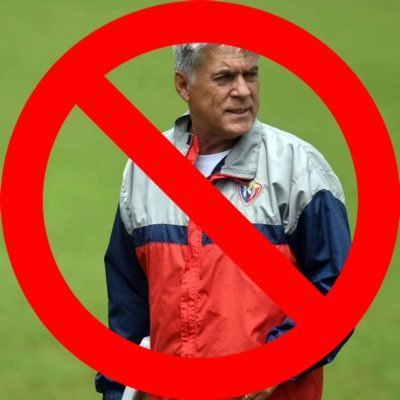 Medico UIO, hincha de Club deportivo el nacional.