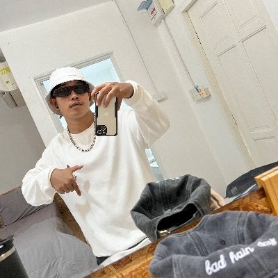 Tonslick3's profile picture. Fuck at me