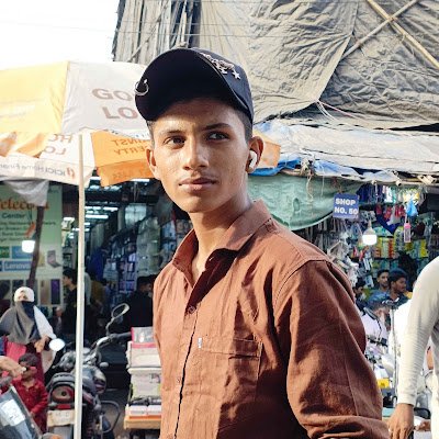 khan_muqee1589's profile picture. 
