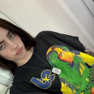 ruinedmynightss's profile picture. finneas x13