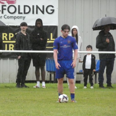 Student Athlete @TFCollege_ #17 @TottyUnited @RadcliffeFCU21 16 years old