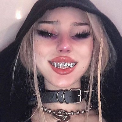 6mahzinha9's profile picture. Imvu: 6badbitch9
Insta: 6mah_zinha9

Bɪssᴇxᴜᴀʟ🏳️‍🌈